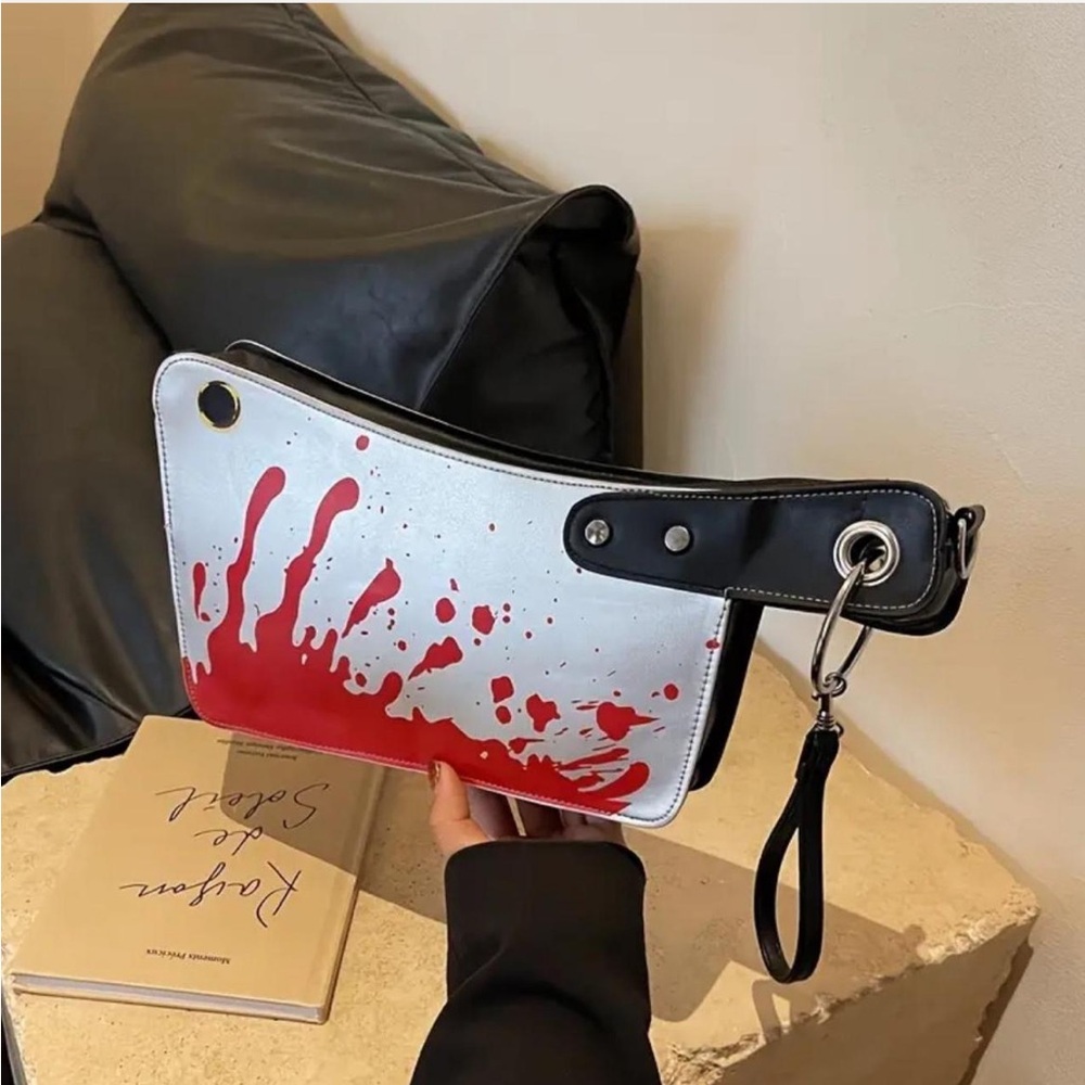 ๐ LAST ONE ๐ Bloody Knife Clutch Shoulder Bag - Picture 2 of 4